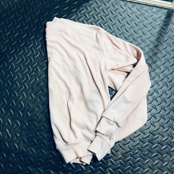 Brandy Melville Pink Crew Neck Super Soft Sweater - Picture 1 of 10